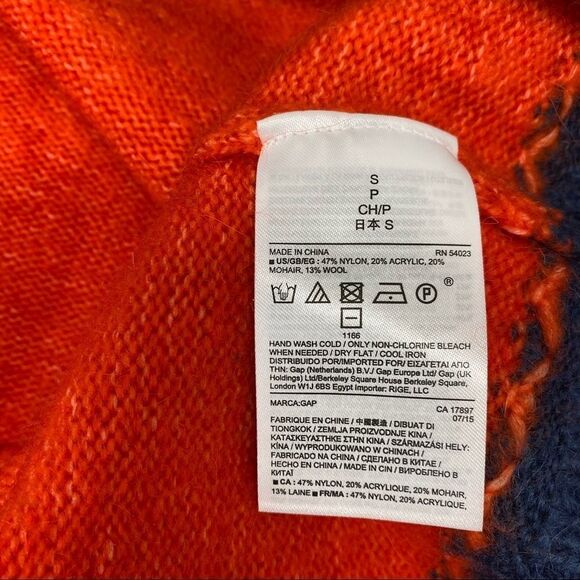 Gap Maternity Circular Fair Isle Holly Berry Sweater size Small NEW - Picture 5 of 5